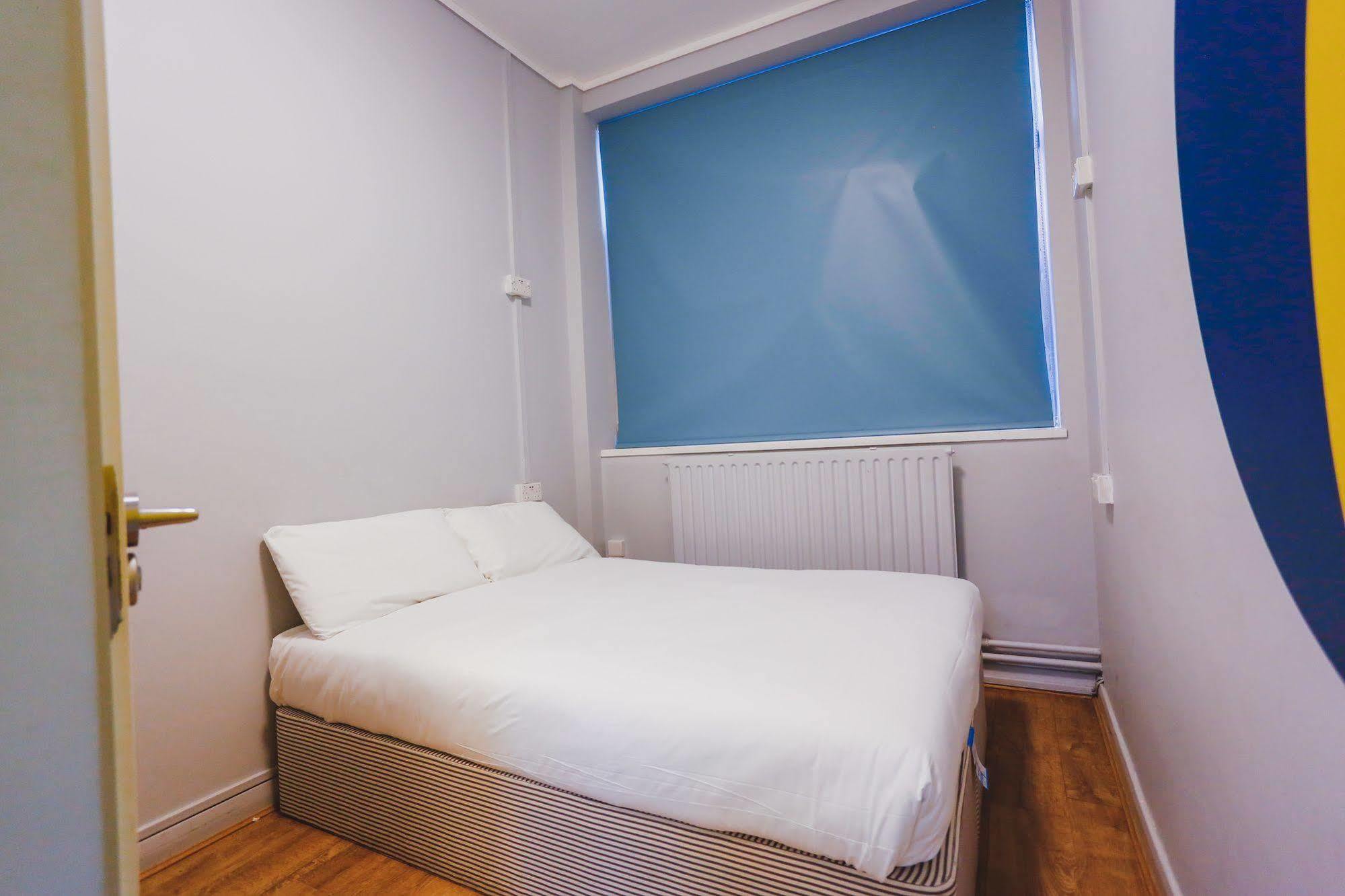 Via Limehouse Hostel London Exterior photo